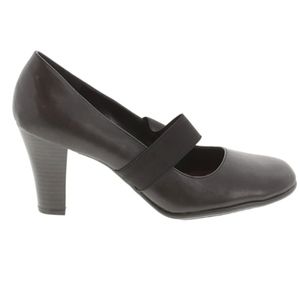 Naturalizer Slip on Chunky Heels